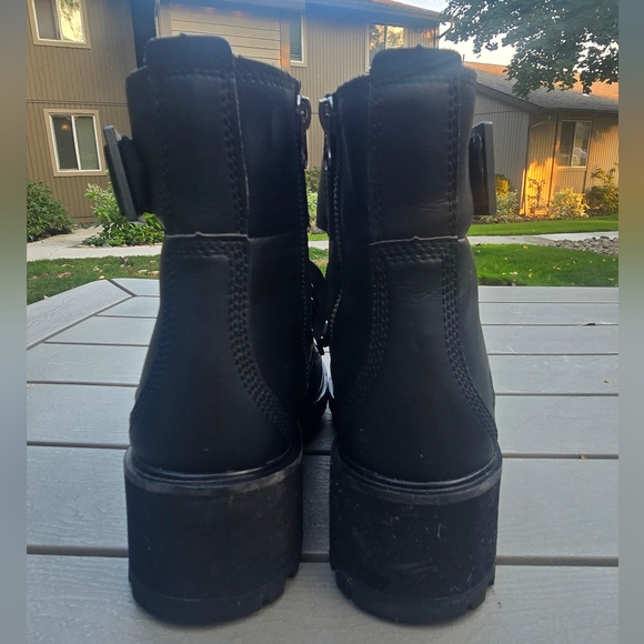 TIMBERLAND WOMEN'S KORI PARK MOTO BOOTS - Picture 6 of 6